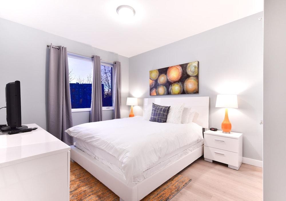 Global Luxury Suites At Longwood ブルックライン エクステリア 写真