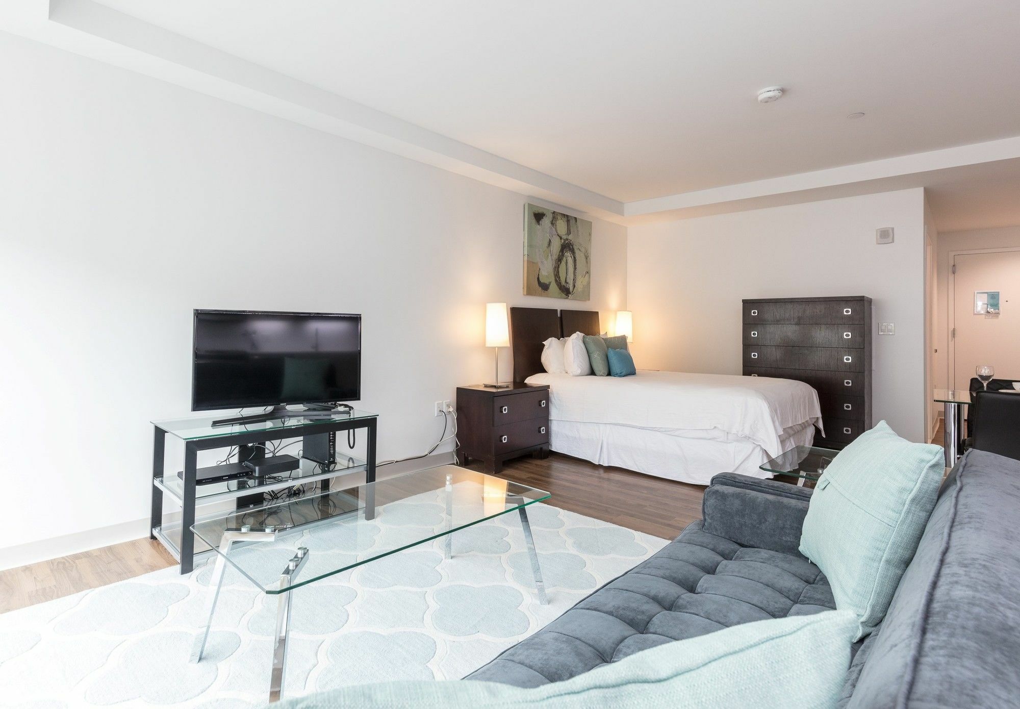 Global Luxury Suites At Longwood ブルックライン エクステリア 写真