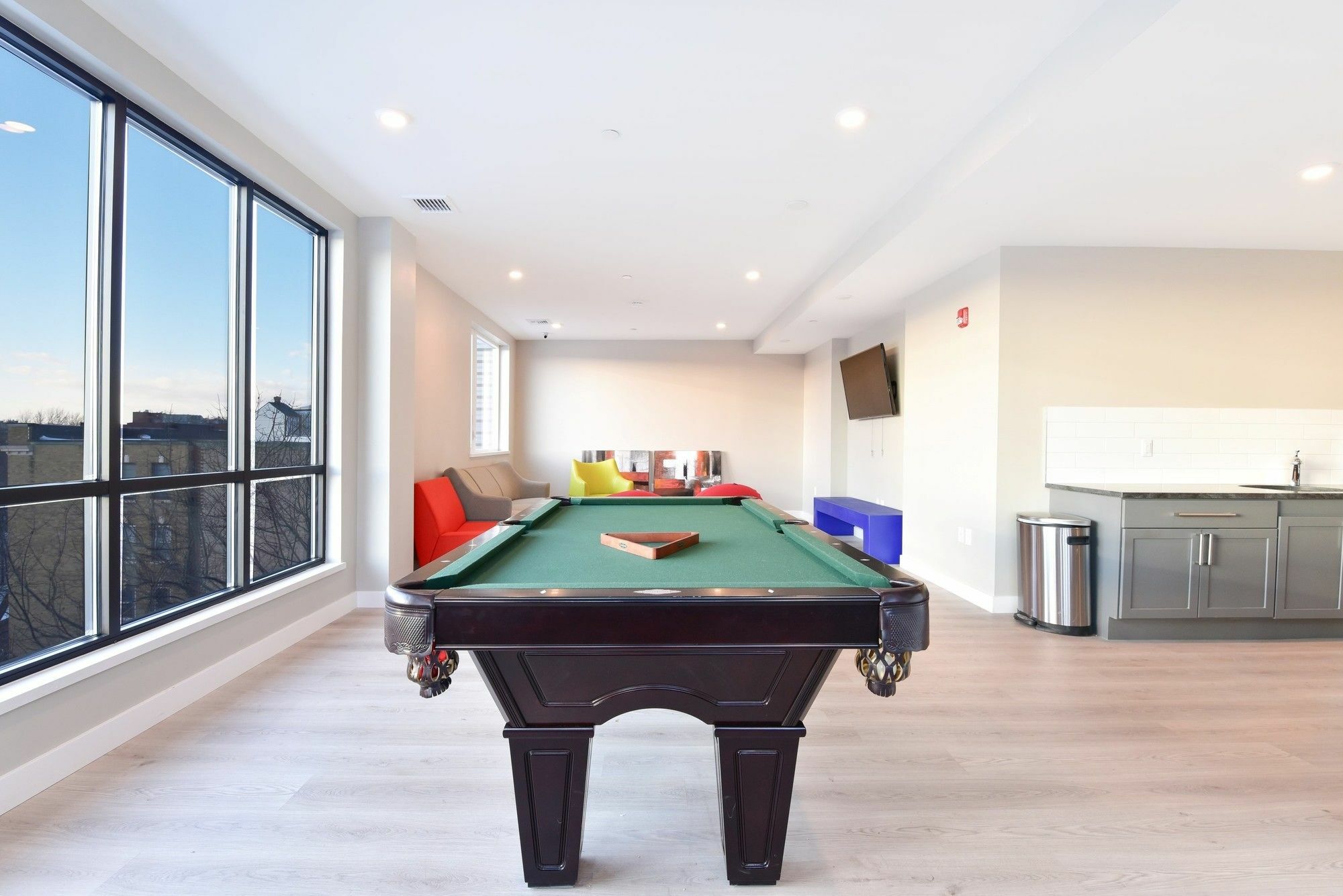 Global Luxury Suites At Longwood ブルックライン エクステリア 写真